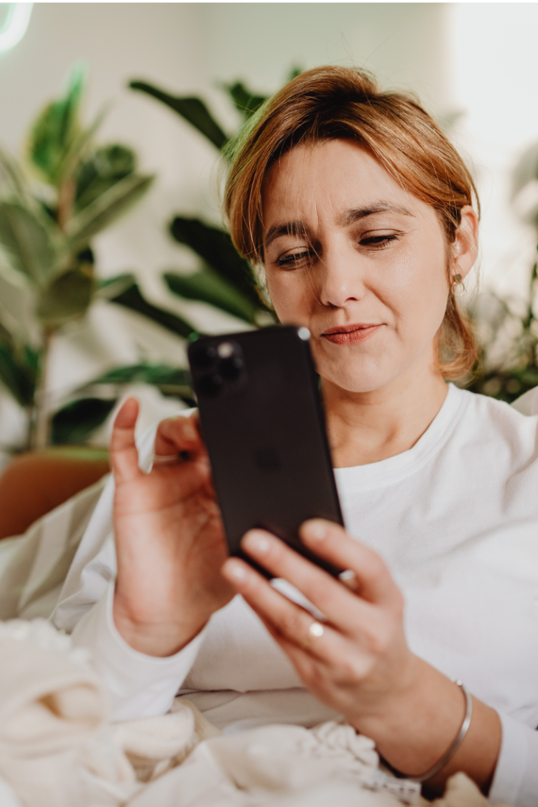 8 Apps That Pay You for Being a Mom