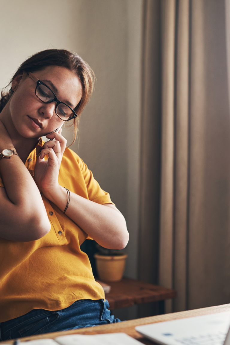 Online Side Hustles That Pay Weekly: 15 Consistent Cash Flow Opportunities